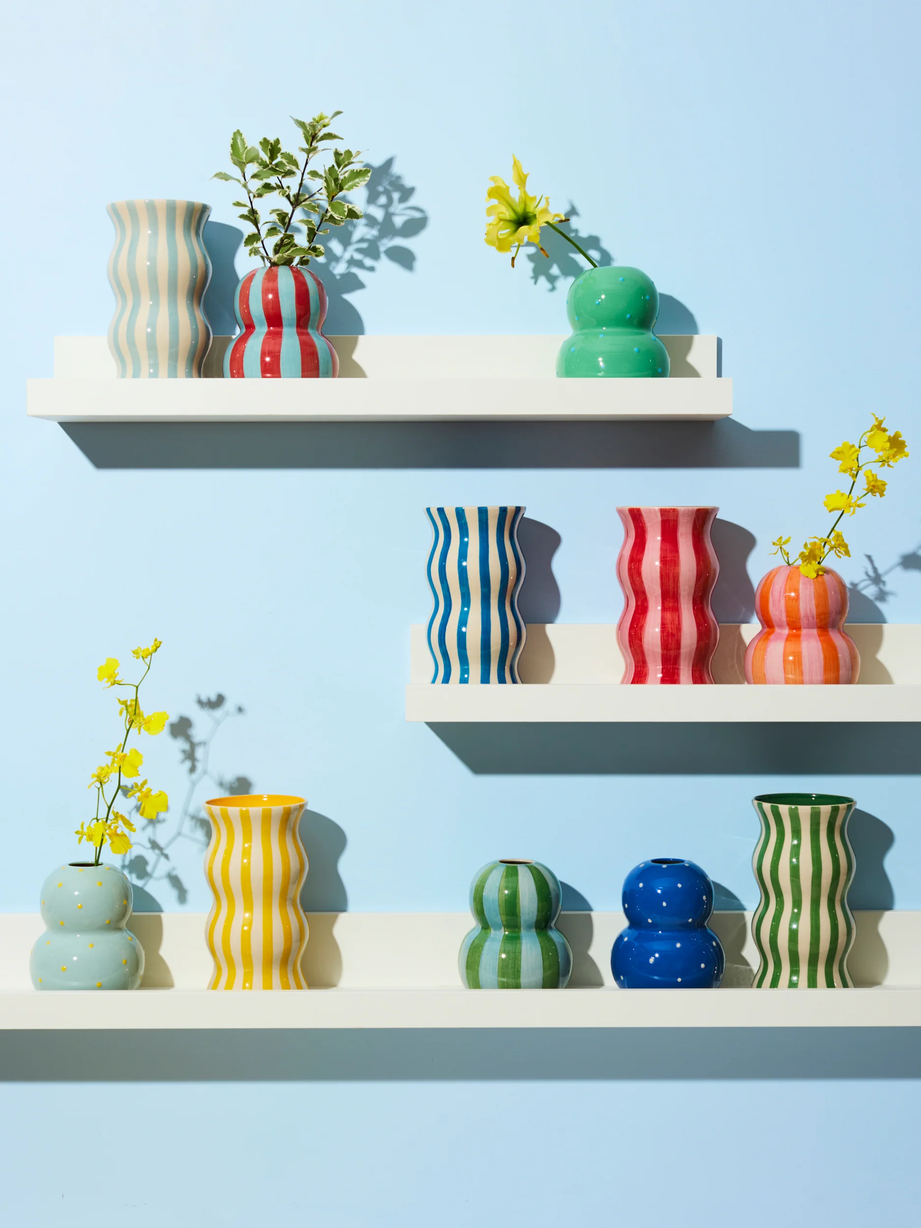 FONDA BURGUNDY PALE BLUE STRIPE VASE - Image 4