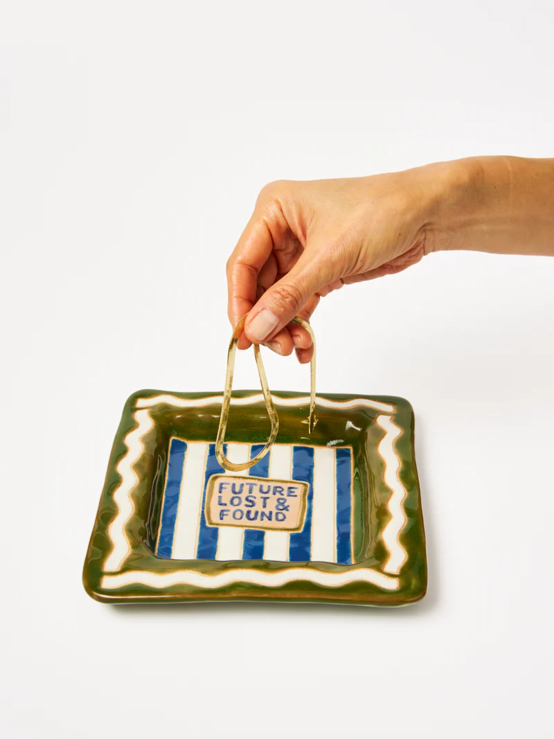 LINGO TRAY LOST AND FOUND - Image 2